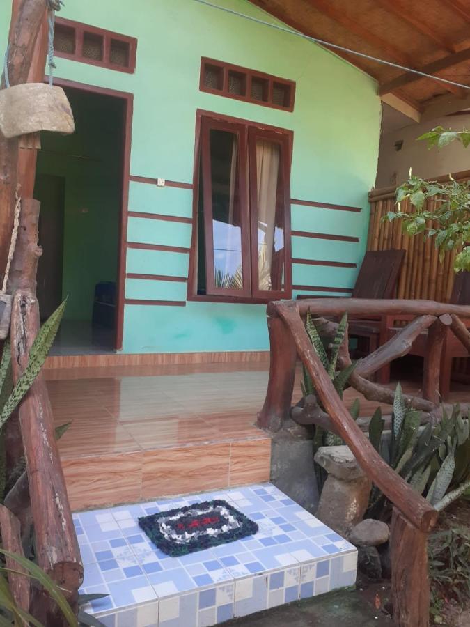 Nadil Homestay Kuta  Exterior photo